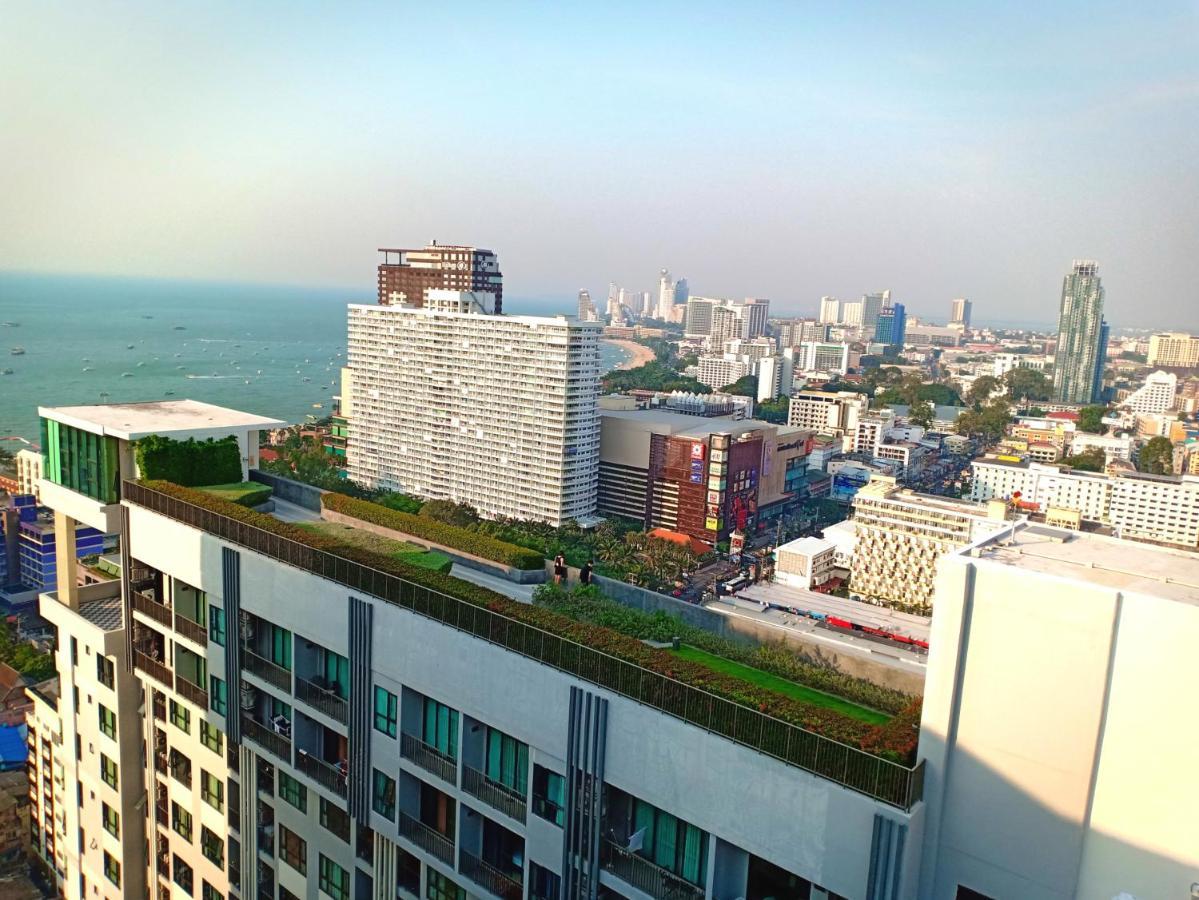 The Base Horizon Central Pattaya Exterior photo