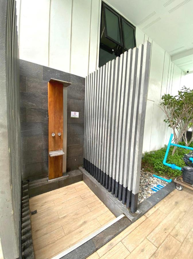 The Base Horizon Central Pattaya Exterior photo