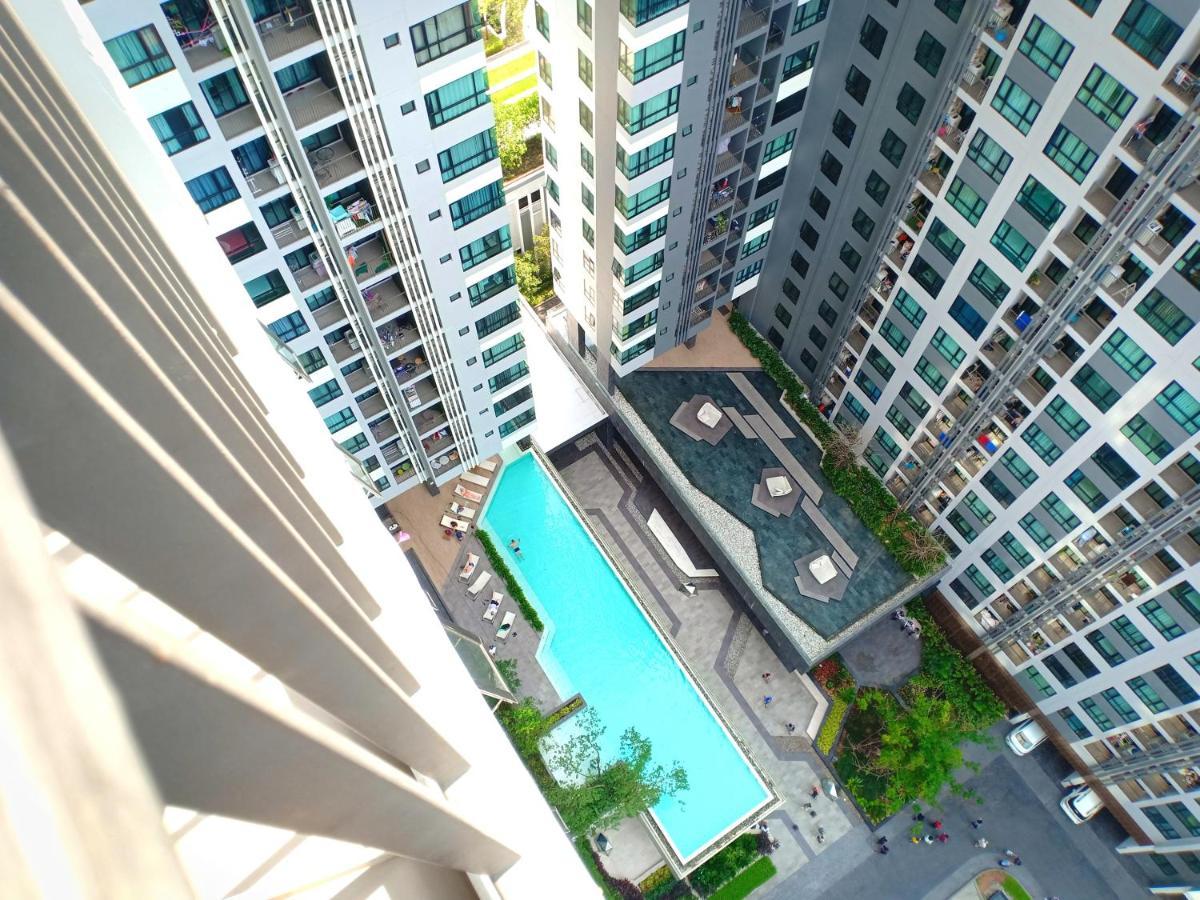 The Base Horizon Central Pattaya Exterior photo